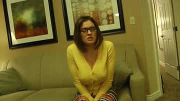 Cumshot in pussy bespectacled wench