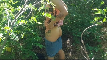 Public sex in the park. Outdoor blowjob and sex