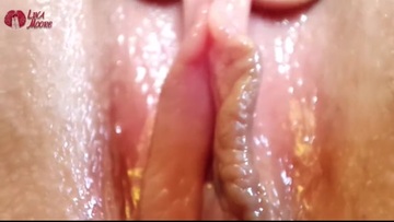 Extreme Pussy Close Up. Vaginal Dilator
