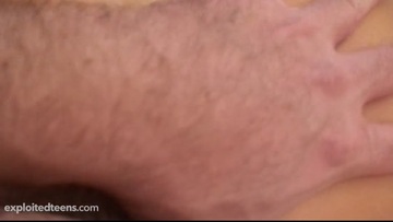 18 Yr Old Teen Gets Creampie.