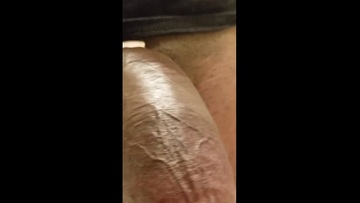 A mulatto with a big dick pooped on the camera during a live broadcast