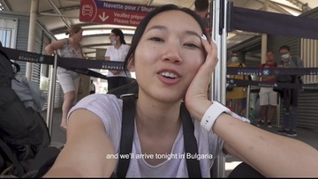 Asian girl with small tits gave herself to a picker