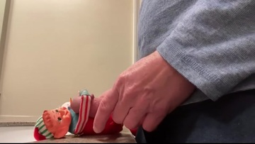 Elf’s on the shelf and Santa orgy. Cumshot facial for Santa.