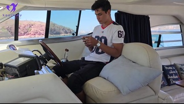 I am unfaithful to my husband with the captain of his yacht in the open sea kourtney love