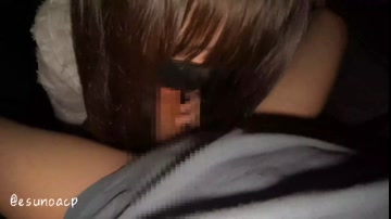 Call a Japanese girl to the parking lot and give her a blowjob in the car