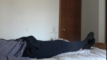 This Muslim woman is in shock!!! I pull out my big black cock for my Turkish maid.