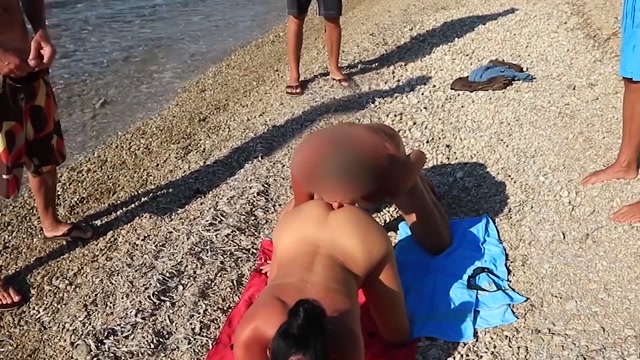 CUM PARTY ON THE BEACH! MY ASSHOLE IS THERE FOR EVERYONE!