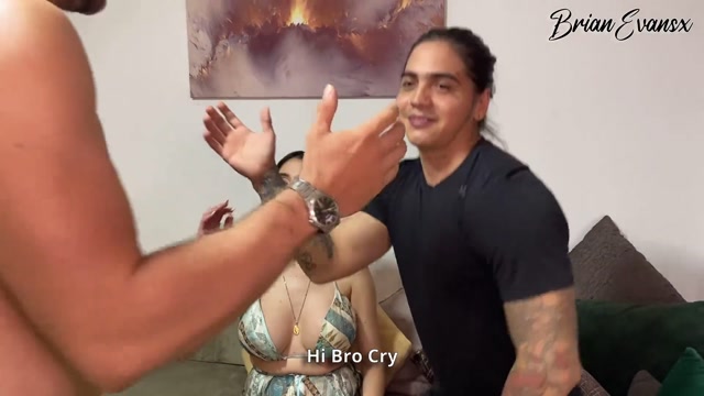 AmbarPrada is pregnant and horny, she eats Brian Evansx and Cry Duran's cocks at the same time